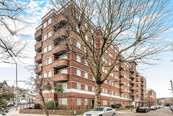 4 Bedroom Flat To Rent In Edith Villas, West Kensington, W14