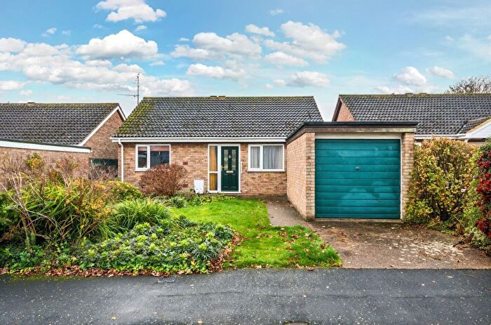 2 Bedroom Detached Bungalow For Sale In Russell Way, Wootton, MK43
