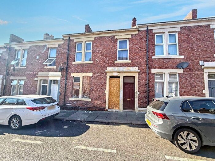 2 Bedroom Flat For Sale In Canning Street, Benwell, Newcastle Upon Tyne, NE4