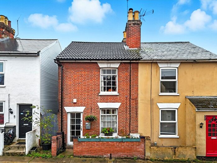 2 Bedroom Semi-Detached House For Sale In Shrubland Road, Colchester, CO2