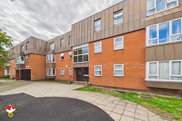 2 Bedroom Flat For Sale In Vicarage Court, Brockworth, GL3