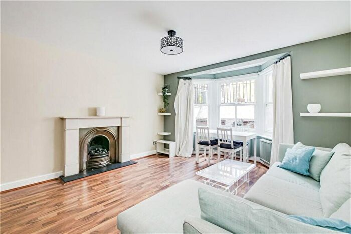 2 Bedroom Flat To Rent In Finborough Road, London, SW10