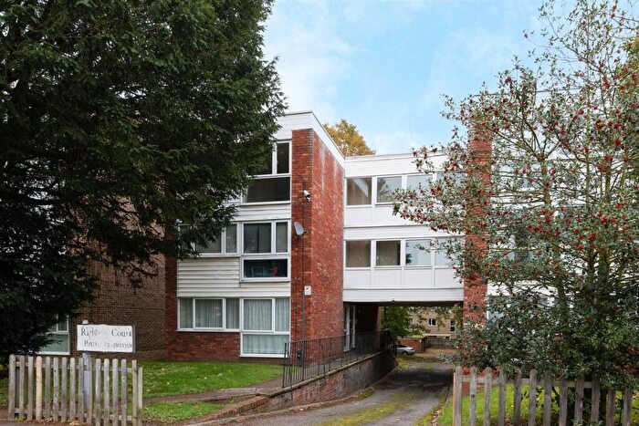 Flat For Sale In Lancaster Road, South Norwood, SE25