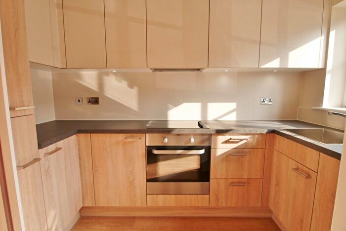 2 Bedroom End Of Terrace House To Rent In Longhurst Avenue, Highwood, Horsham, RH12