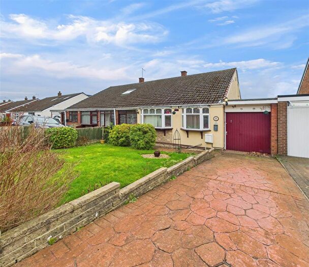 3 Bedroom Semi-Detached Bungalow For Sale In Littleworth Road, Hednesford, Cannock, WS12