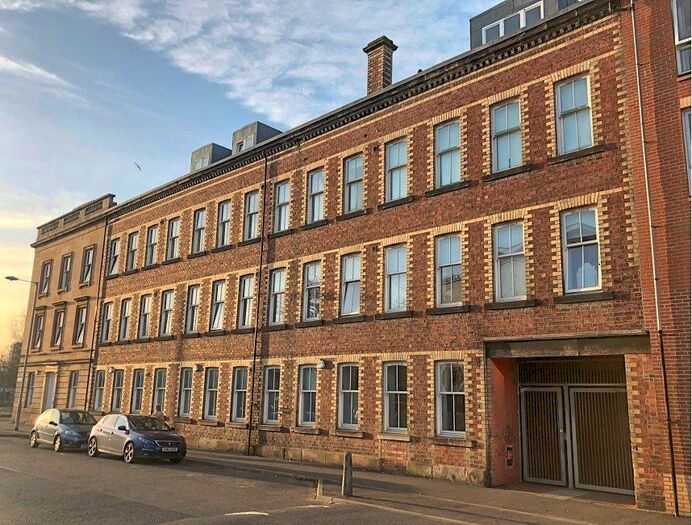 2 Bedroom Flat To Rent In Mcphail Street, Glasgow, G40