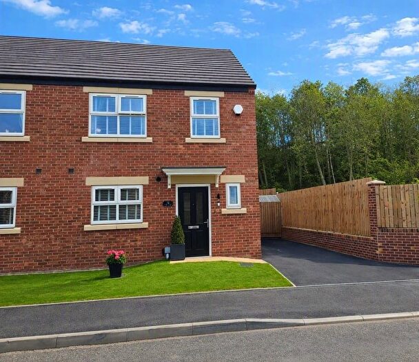 3 Bedroom Semi Detached House For Sale In Hawthorn Drive, Hemsworth, WF9
