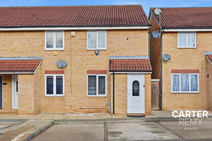 2 Bedroom Semi Detached House For Sale In Fenman Gardens, Ilford, IG3