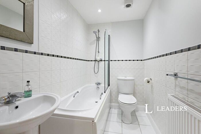 2 Bedroom Apartment To Rent In South Sovereign Harbour, BN23