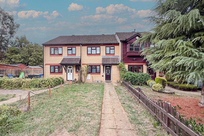 3 Bedroom Terraced House For Sale In Ashcroft Road, Maidenhead, Berkshire, SL6