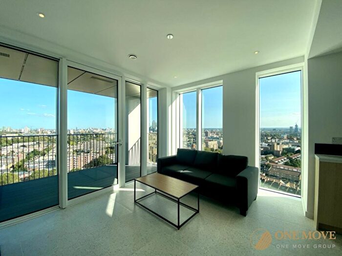 2 Bedroom Property To Rent In Cendal Crescent, Bouchon Point, E1