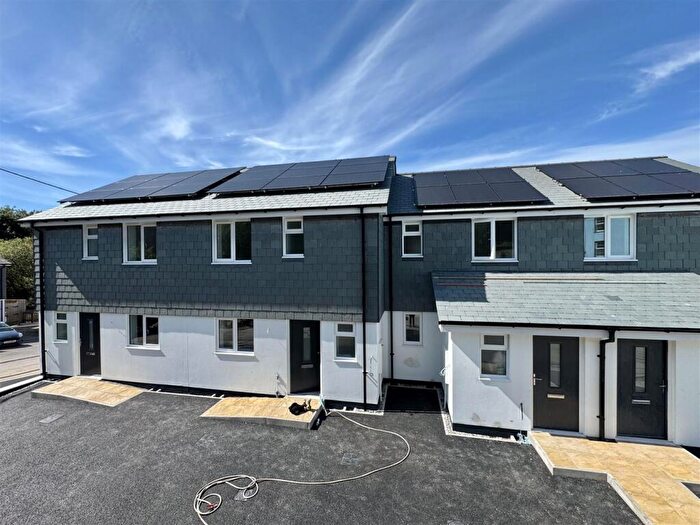 3 Bedroom End Of Terrace House For Sale In Terras Road, St. Stephen New Home, PL26