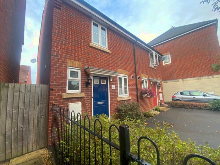 2 Bedroom Semi-Detached House To Rent In North Swindon, SN25