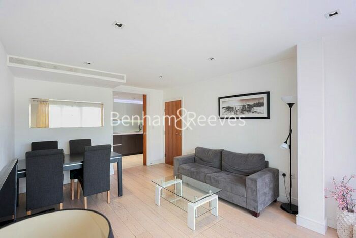 2 Bedroom Flat To Rent In Kew Bridge Road, Brentford, TW8