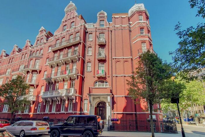 4 Bedroom Flat To Rent In Hyde Park Mansions, Marylebone, London, NW1