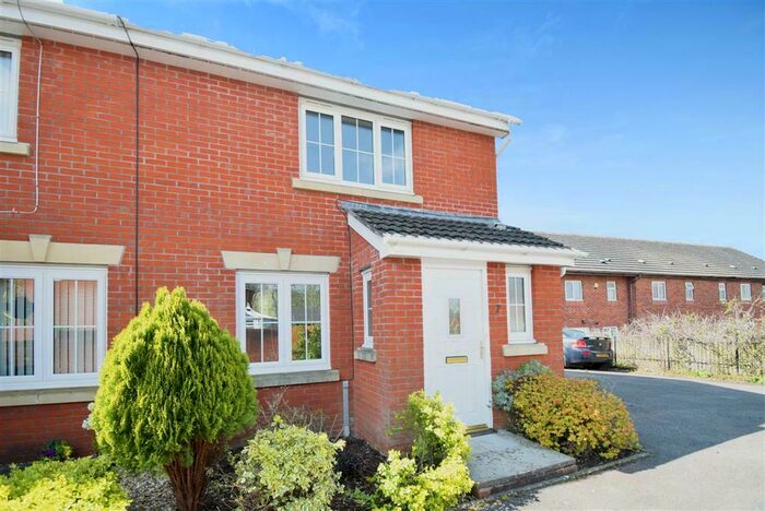 2 Bedroom House To Rent In Brigantine Close, Newport, NP10