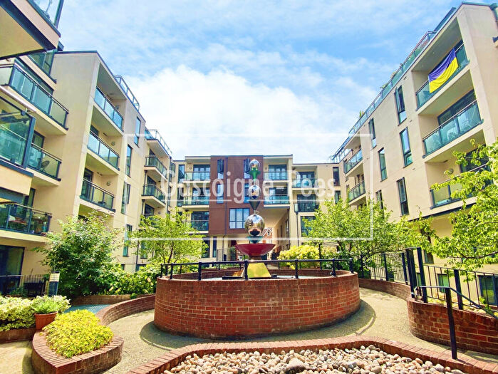 2 Bedroom Apartment To Rent In The Bars, Guildford, GU1