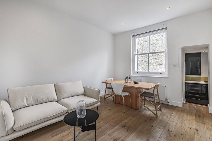 2 Bedroom Flat To Rent In Finborough Road, SW10