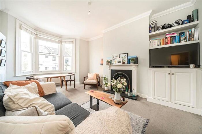 1 Bedroom Flat To Rent In Leathwaite Road, London, SW11