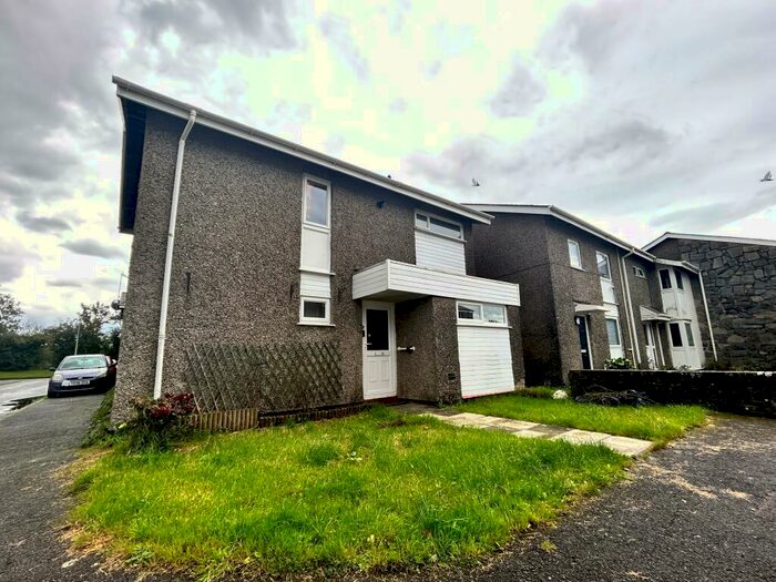 3 Bedroom House To Rent In Isgraig, Tremadog, LL49