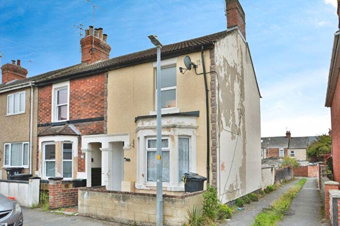 2 Bedroom Terraced House For Sale In Groves Street, Rodbourne, Swindon, SN2