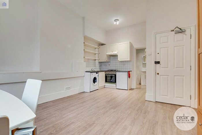 Flat To Rent In Greencroft Gardens, South Hampstead, NW6