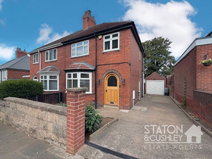3 Bedroom Semi-Detached House For Sale In Perlethorpe Avenue, Mansfield, NG19