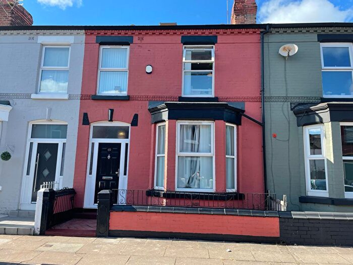 6 Bedroom House To Rent In Avondale Road *, Liverpool, L15