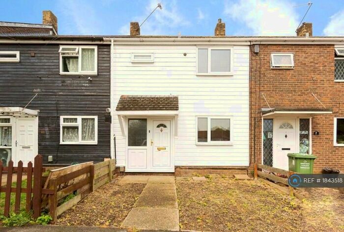3 Bedroom Terraced House To Rent In Great Mistley, Basildon, SS16