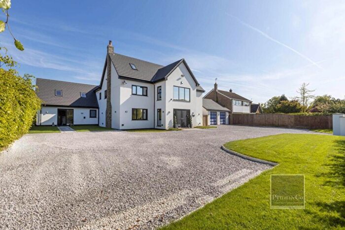 5 Bedroom Detached House For Sale In Garden Road, Blofield, NR13