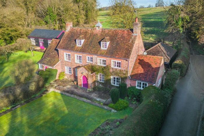 5 Bedroom Detached House For Sale In The Bell House, Aspenden, SG9