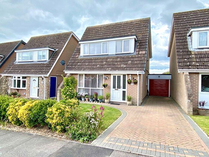 3 Bedroom Link Detached House For Sale In Fair Acre Rise, Fareham, PO14
