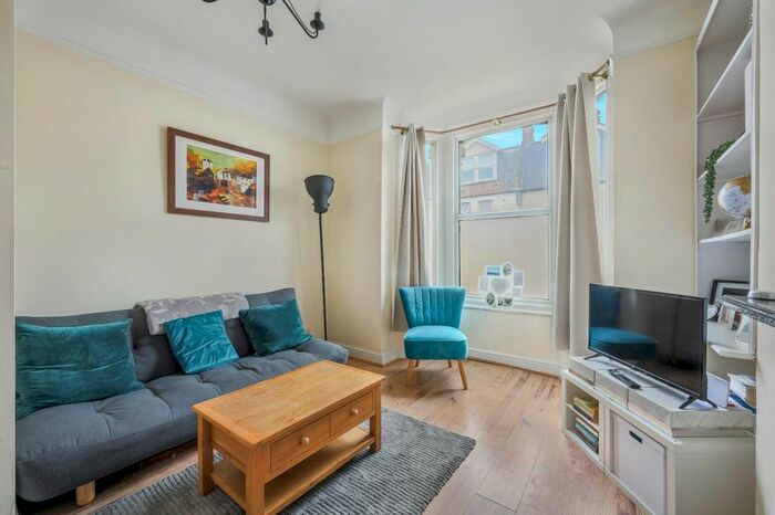1 Bedroom Flat To Rent In Haydons Road, Wimbledon, SW19