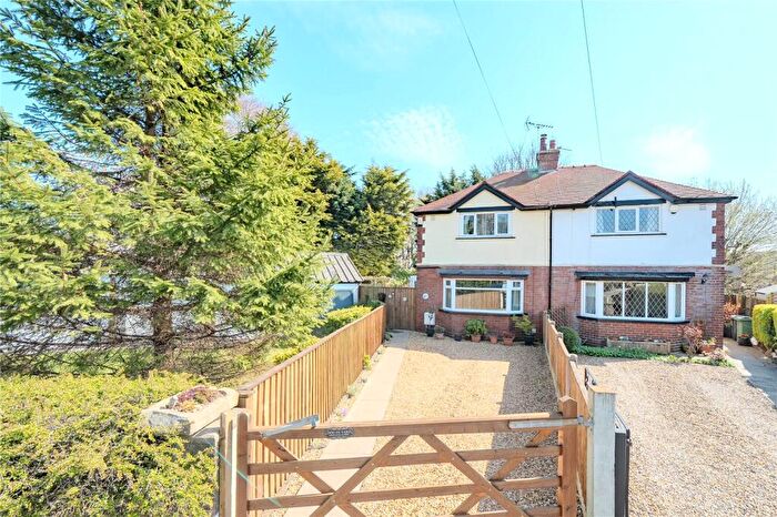 2 Bedroom Semi Detached House For Sale In Beechroyd, Pudsey, West Yorkshire, LS28