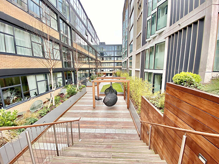 2 Bedroom Apartment To Rent In Long Street, London, E2
