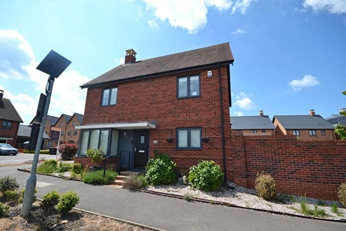 3 Bedroom Detached House For Sale In Vaynol Way, Whitehouse, Milton Keynes, Buckinghamshire, MK8