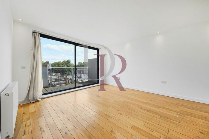 2 Bedroom Flat To Rent In Hill House, Pentonville Road, Angel, N1