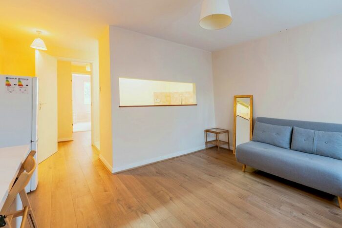 1 Bedroom Flat To Rent In Bunning Way, Islington, N7