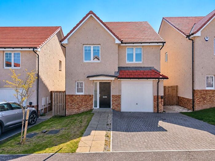 4 Bedroom Detached House To Rent In Adam Crescent, Downfield, Dundee, DD3