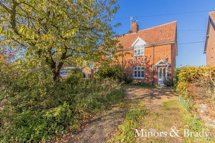 3 Bedroom Semi-Detached House For Sale In Gateley, Dereham, NR20