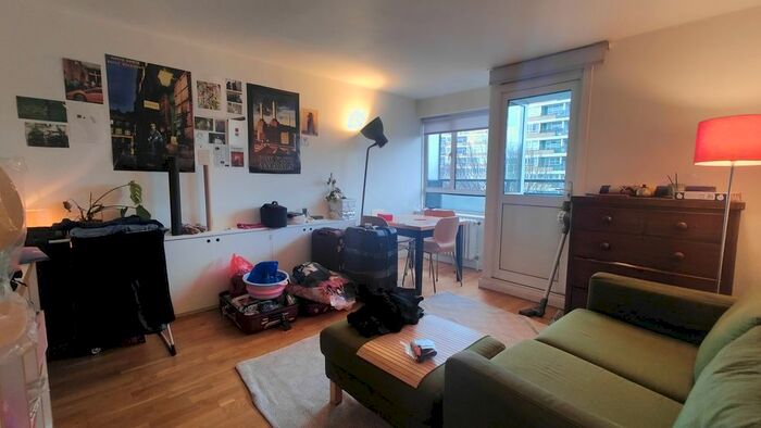 2 Bedroom Flat To Rent In Sullivan House, Churchill Gardens, London, SW1V