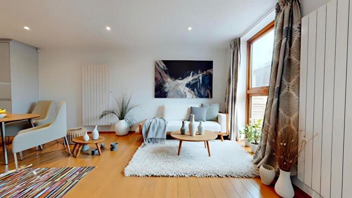 2 Bedroom Apartment For Sale In Chant House, Arlington Road, London, NW1