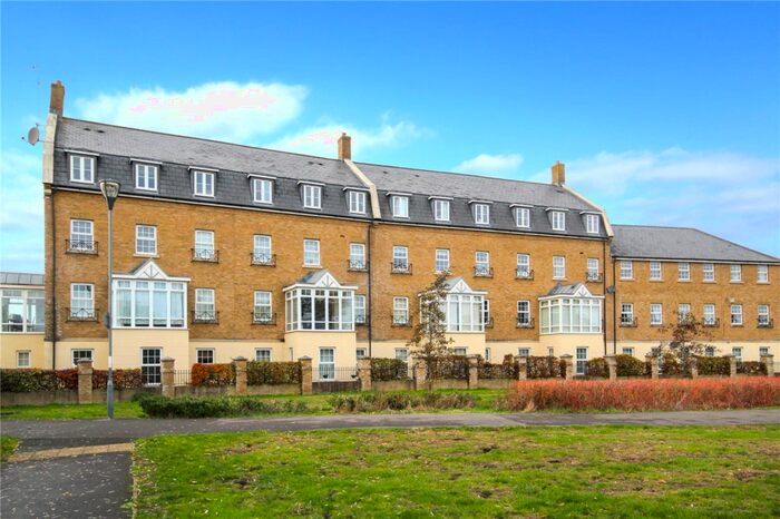 2 Bedroom Apartment To Rent In Copperfields, Swindon, SN25