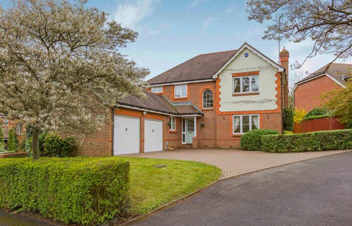 5 Bedroom Detached House For Sale In Little Brook Road, Roydon, Harlow, CM19