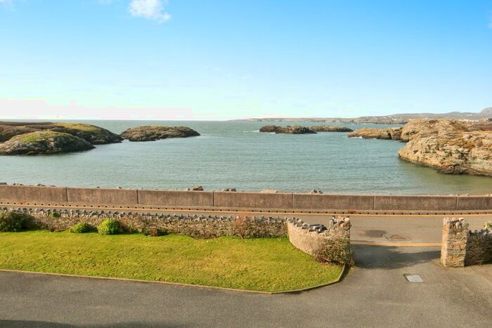 8 Bedroom Detached House For Sale In Ravenspoint Road, Trearddur Bay, Holyhead, Isle Of Anglesey, LL65