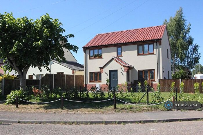3 Bedroom Detached House To Rent In The Street, Poringland, Norwich, NR14