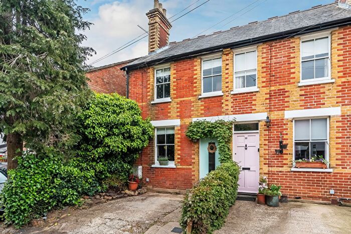 3 Bedroom End Of Terrace House For Sale In Prospect Road, Sevenoaks, Kent, TN13