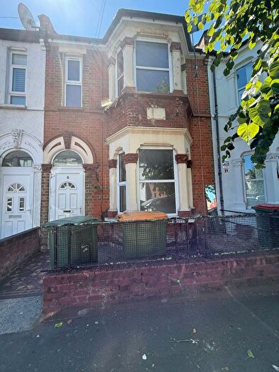3 Bedroom Terraced House To Rent In Toronto Avenue, Manor Park, E12