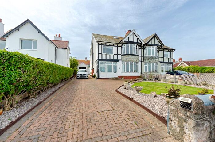 2 Bedroom Apartment For Sale In Marine Drive, Rhos On Sea, Colwyn Bay, Conwy, LL28