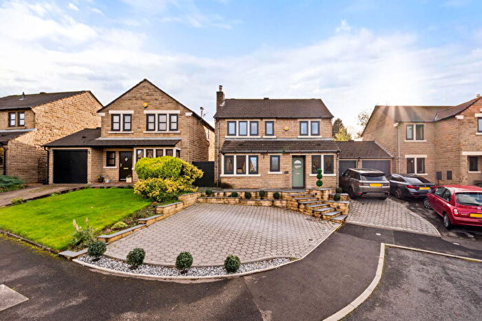 4 Bedroom Detached House For Sale In Butterworth Way, Greenfield, Saddleworth, OL3